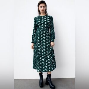 Zara Printed Green Midi Long Sleeve Dress